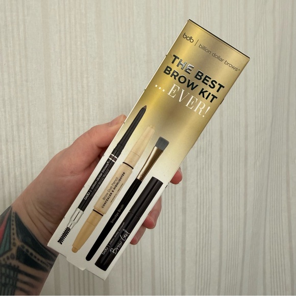 NIB🎉 Billion Dollar Brows The Best Brow Kit 4-in-1 Bundle - Picture 2 of 7
